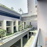 Key View - The Sterling East House