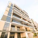 01 Diamond 2Br Apt