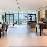 Frank Porter - Dt1 Tower