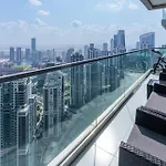 City Centre I Infinity Pool I Licensed Bar