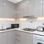 2Bdr 12Min From Downtown
