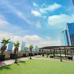 Spacious 1Br Apartment At Elite Downtown Residence By Anw