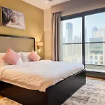 Unforgettable 1Br Mesmerizing Burj Khalifa Views - 17Ab02
