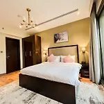 Unforgettable 1Br Mesmerizing Burj Khalifa Views - 17Ab02