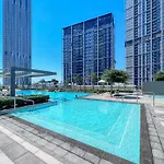 Gorgeous 2 Bedroom With Creek Harbour View
