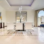 Premier 6Br Villa With Assistant\'S Room And Private Pool In Frond E Palm Jumeirah By Deluxe Holiday Homes