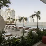 Business Travel Ready Studio At Upside Living 1216
