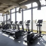 Business Travel Ready Studio At Upside Living 1216