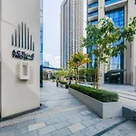 Luxurious 4Br Apartment W/ Prime Burj Khalifa View