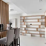 Amazing 1Br Located In The Heart Of Dubai,Jlt