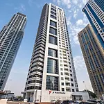 Amazing 1Br Located In The Heart Of Dubai,Jlt