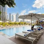 Guestready Holiday Homes - Downtown Dubai Lux