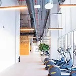 Stylish 2 Bedroom Retreat In Downtown Dubai