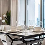 Stylish 2 Bedroom Retreat In Downtown Dubai