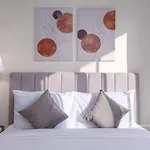 Large Balcony Studio 10Mins From Dubai Mall