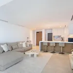 La Vie Jbr, Stunning Oceanfront 2 Bedroom Apartment