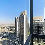Stylish 1 Bedroom High Floor In Creek Edge
