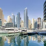 Bay Central - Comfortable One Bedroom