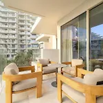 First Class 2Br Palm Paradise