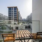 Cozy Studio By Skylight Azizi Riviera 41