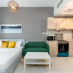 Cozy Spacious Ag Tower Studio With Balcony - Business Bay