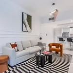 Luxury 1Br Apt, Ultimate Comfort & Great Location
