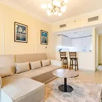 Gorgeous 2 Bedroom With Spectacular Sea View
