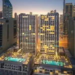 Voguish Studio! Walk To Burj Khalifasleeps 3!