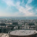 Easemytrip - Exquisite Downtown 2Br In Address Skyview Tower 1