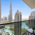 Classy And Sophisticated 3Br Plus 1 Gr In Downtown With Burjkhalifa View