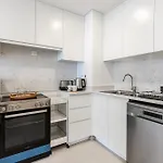 Chic 2Br In Madinat Jumeirah Living Pool Views
