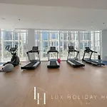 Lux The Pad Executive Suite Canal View 5