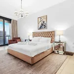 First Class 2Br Stunning City Views