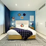 Studio With Terrace Damac Maison Cour Jardin Business Bay