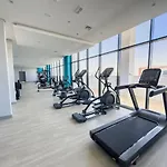 Inviting Studio Apartment Perfect For 3 In Meydan!