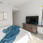 Downtown Views 3 Bedroom W Nanny Full Burj Khalifa View Connected To Dubai Mall