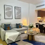 La Mer, La Cote Bldg 2Bedrooms 2 Bathrooms And Pool