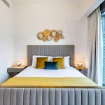 Burj Khalifa Views Stylish 2Br Near Dubai Mall And Metro