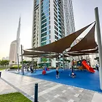 Arthouse Views - Burj Khalifa View & Dubai Mall Access