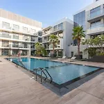 Heavenly 1-Bedroom Apartment With Modern Dining Area In Meydan