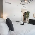 Heavenly 1-Bedroom Apartment With Modern Dining Area In Meydan