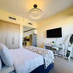 Cozy Studio In Azizi Aura - Dubai