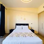 Cozy Studio In Azizi Aura - Dubai