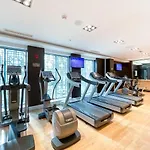 Luxurious Studio With Stunning Burj Khalifa, Pool & Lake Views Steps From Dubai Mall