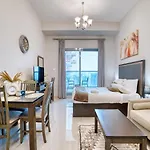 Luxury Studio In Business Bay With Canal View - 1906