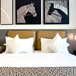 Select Stay-Cozy Studio In Mag 318 With Canal View