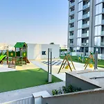 Serene Living 2Br Apartment In Sobha Creek Vistas