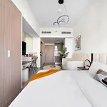 Studio Azizi Riviera 35, Community View