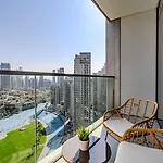 Burj Khalifa View I Downtown I 2 Bedroom Apartment