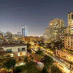 Luxe 1Br In Fairways East With Canal Views